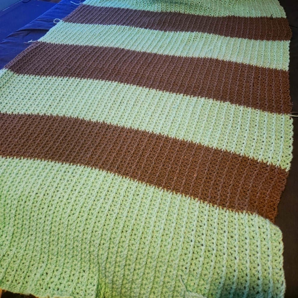 Gray and blue crochet throw